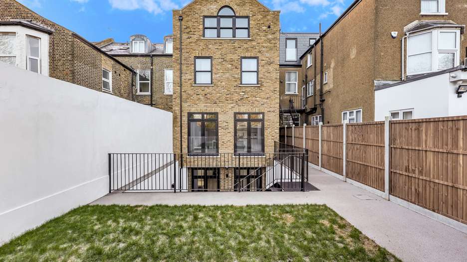T-Space  - Infill new apartments